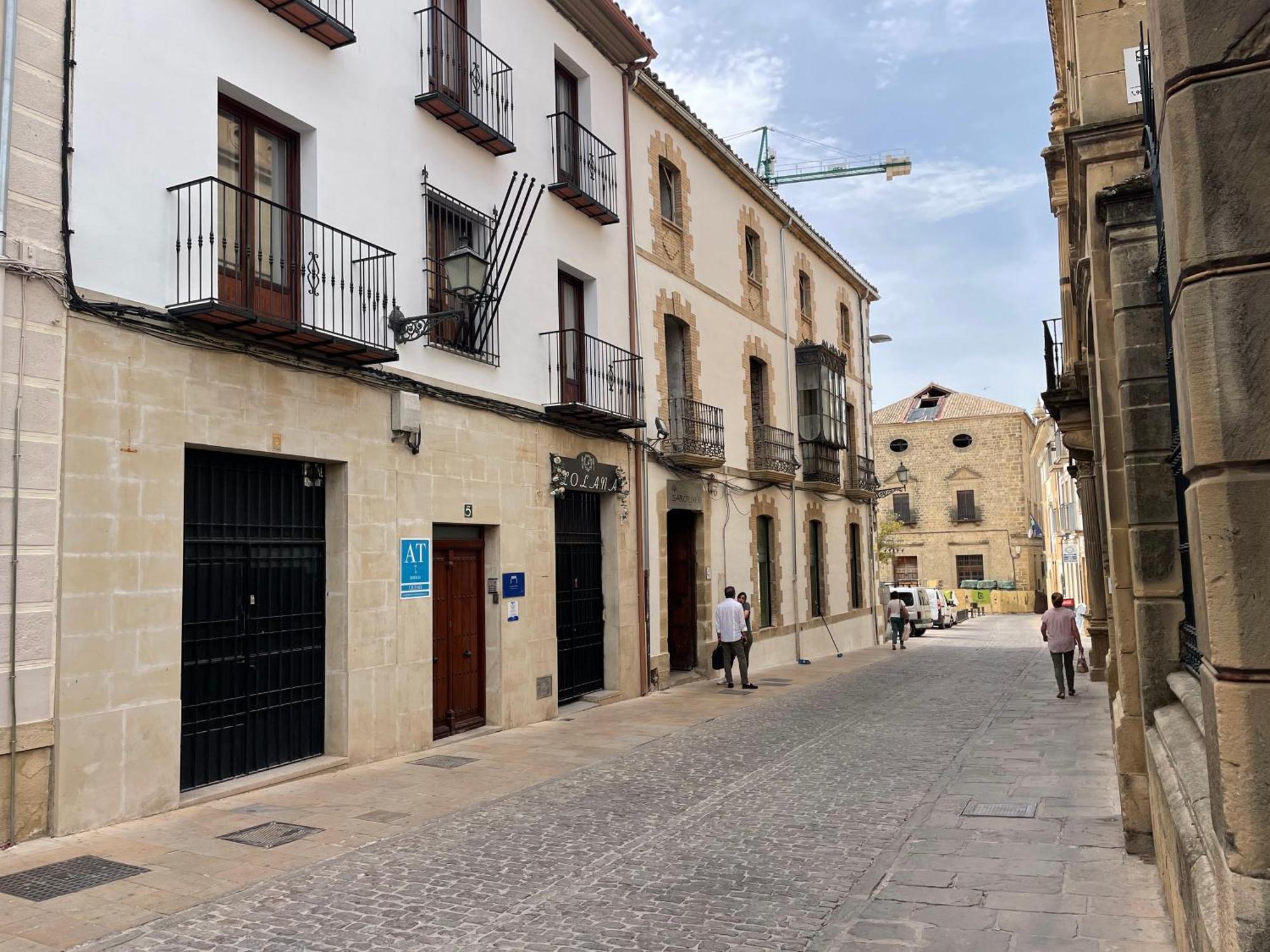Apartamentos Turisticos Architettura Ubeda מראה חיצוני תמונה