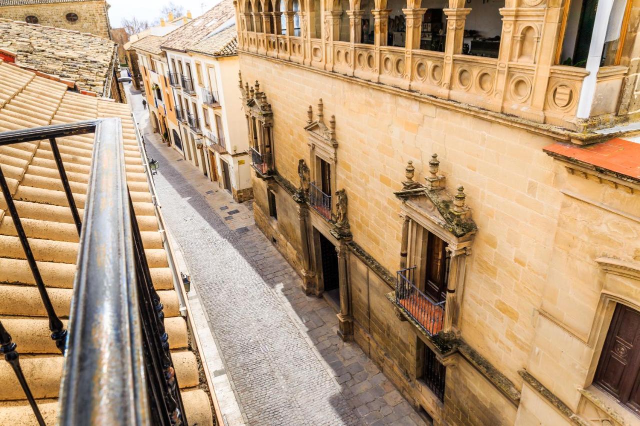 Apartamentos Turisticos Architettura Ubeda מראה חיצוני תמונה