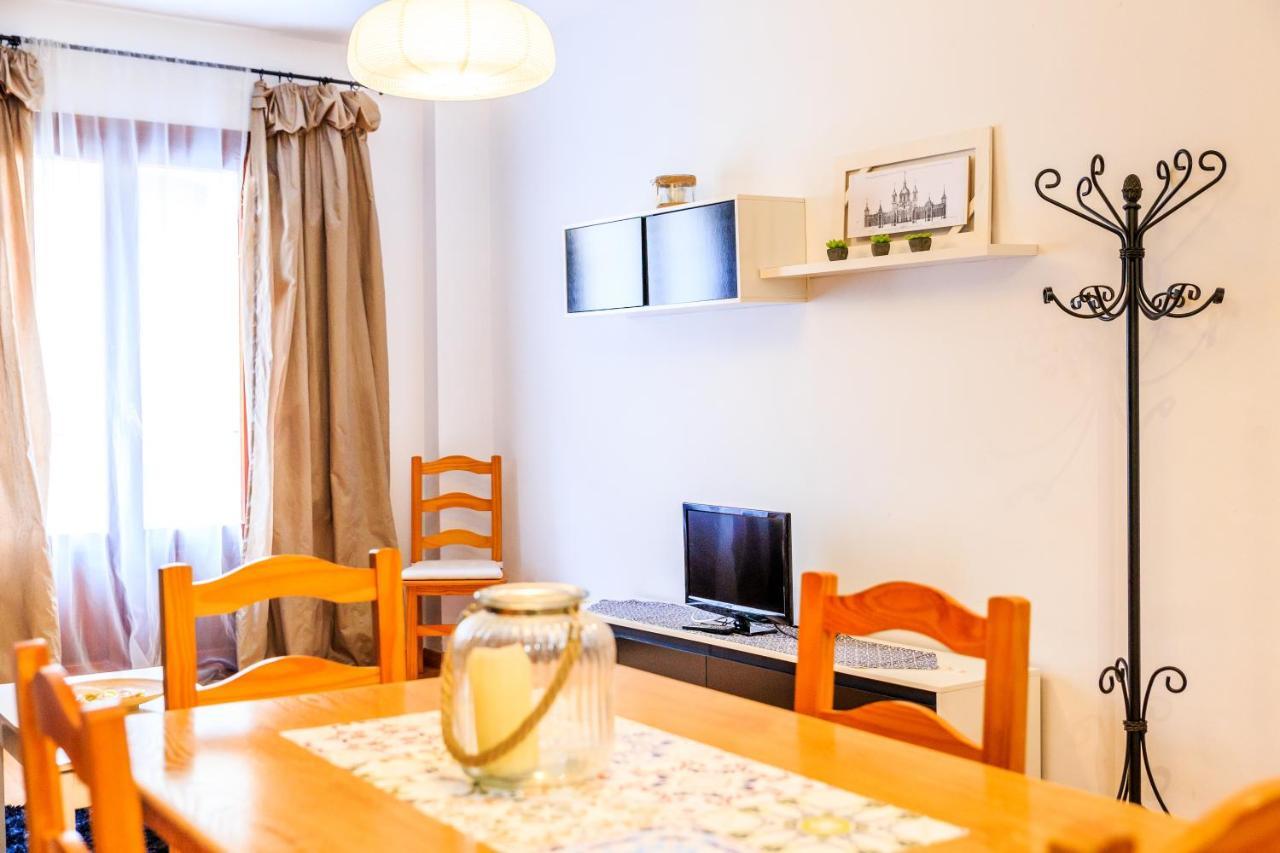 Apartamentos Turisticos Architettura Ubeda מראה חיצוני תמונה